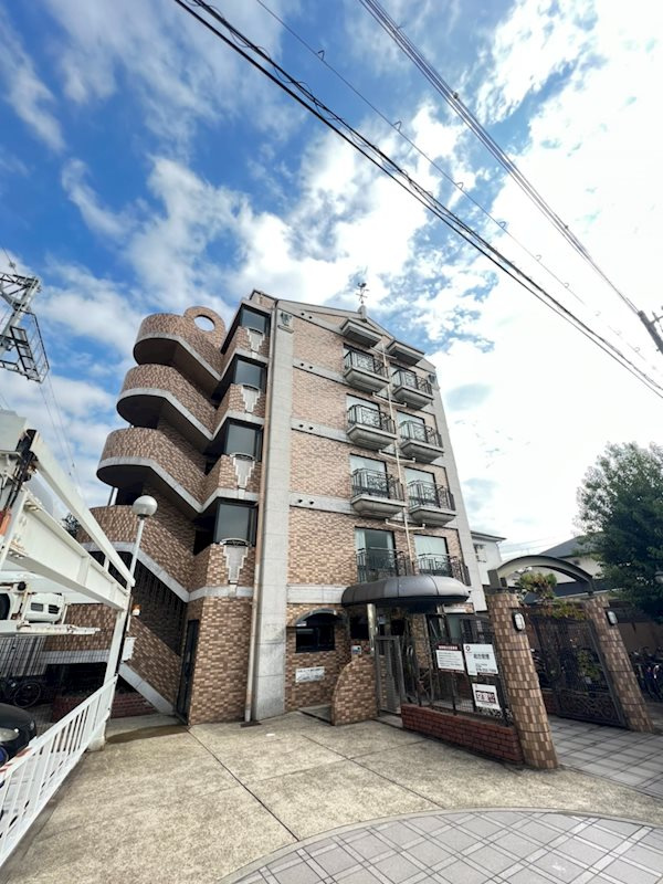 ドール魚崎の外観