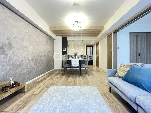 クレストコート金町の居間・リビング|ドキドキの新生活も、安心してスタート。ぴったりの住まいを見つけませんか？クランディアが一緒に住まい選びをサポートします‼　まずは、お気軽にお問合せください　＃クランディア