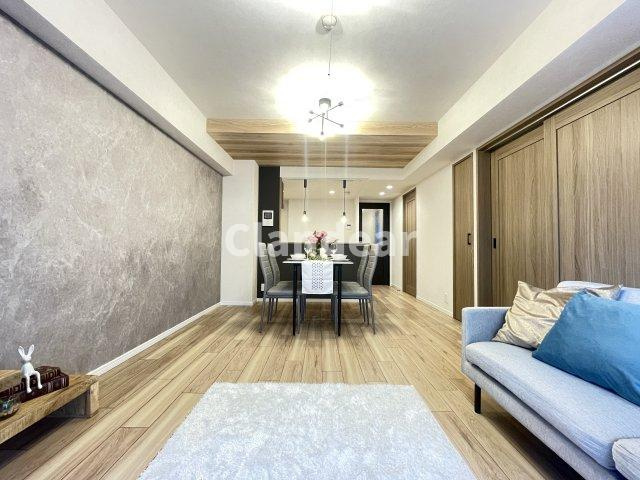 クレストコート金町の居間・リビング|ドキドキの新生活も、安心してスタート。ぴったりの住まいを見つけませんか？クランディアが一緒に住まい選びをサポートします‼　まずは、お気軽にお問合せください　＃クランディア