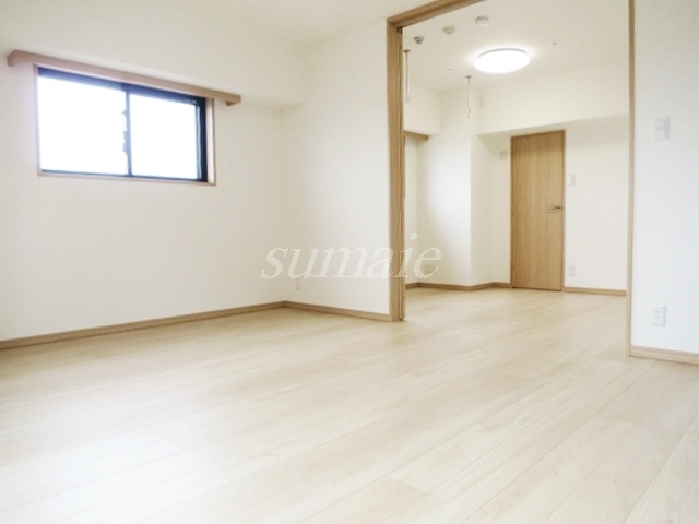 ルーブル東十条の居間・リビング|リビング別アングルです☆