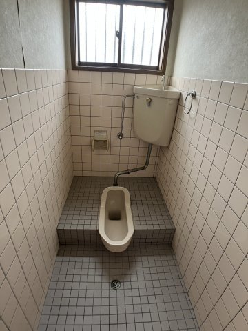 青山2丁目貸事務所・店舗のトイレ