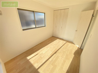 【洋室】 | 小学校８分　スーパー９分　リビングイン階段　習志野台８　全3棟　C号棟 | 施工例