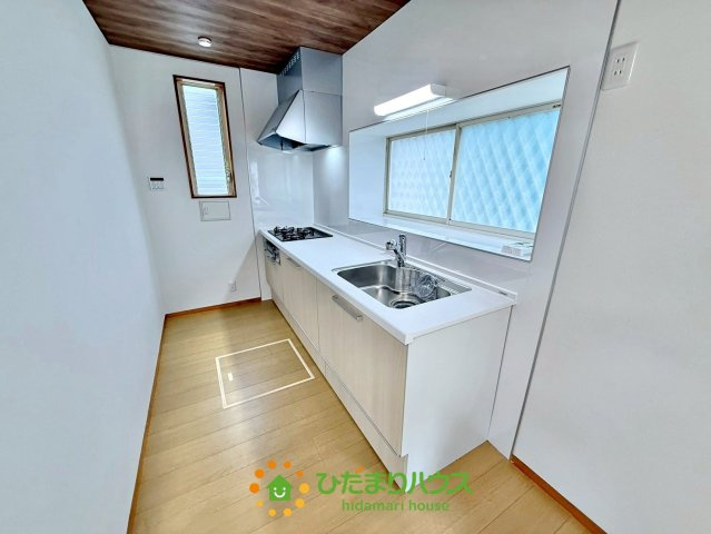 久喜市桜田1期　中古一戸建てのキッチン