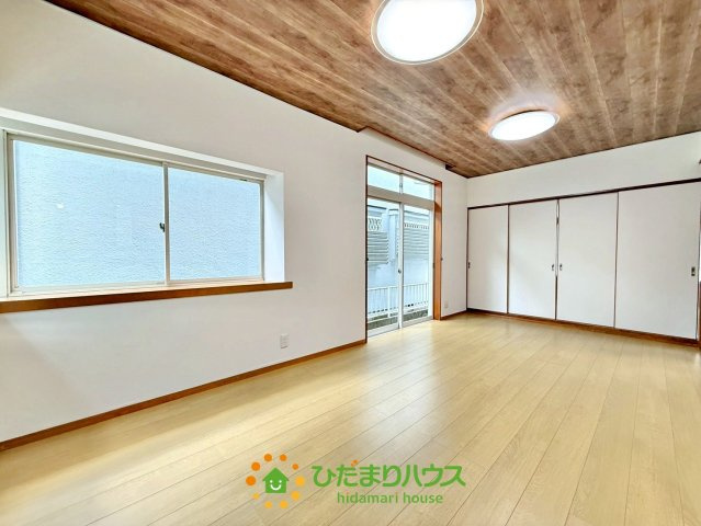 久喜市桜田1期　中古一戸建ての居間・リビング