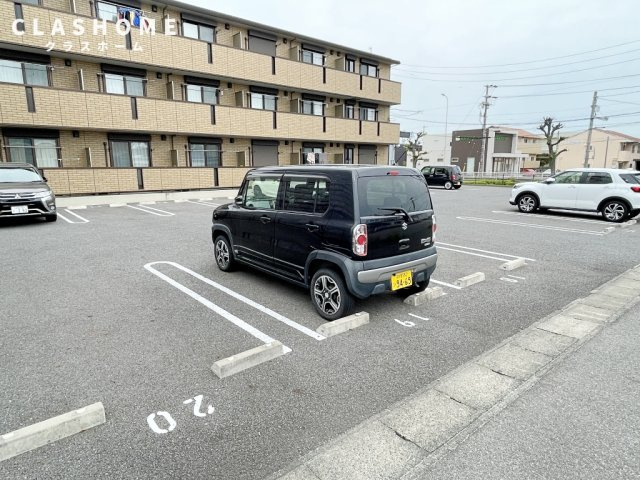 AN HAMATOMIの駐車場