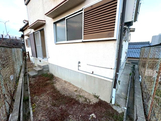 富田林市錦織南２丁目の一戸建ての庭