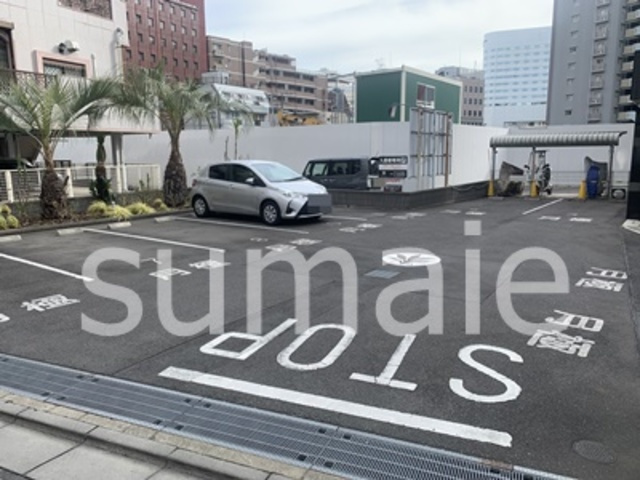 モナーク　ヴィラの駐車場|敷地内駐車場