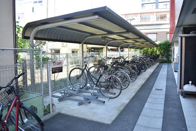 モナーク　ヴィラのその他共用部分|駐輪場。