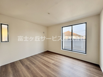 【寝室】 | 豊橋市西幸町 新築一戸建て | ゆとりの広さです