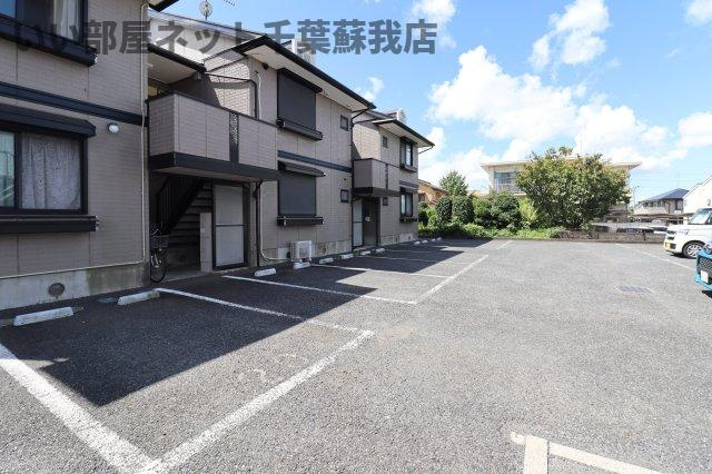 メイヒルズⅡの駐車場|カースペースがあります