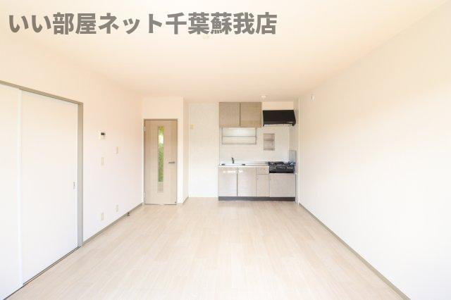 メイヒルズⅡの居間・リビング|こちらの居間で趣味の時間をお楽しみください