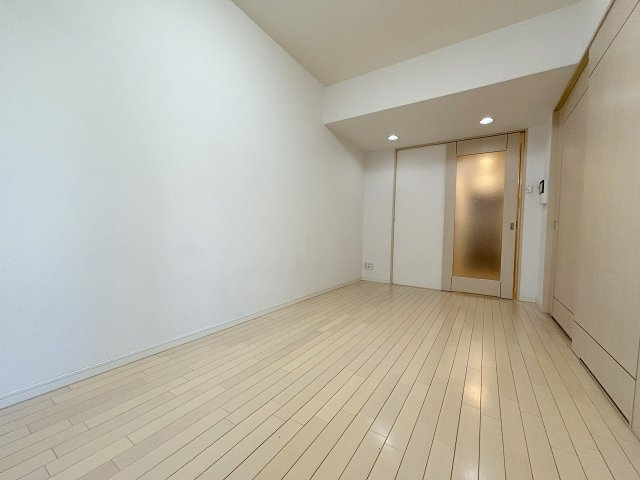 LUMINOUS新大阪の居間・リビング