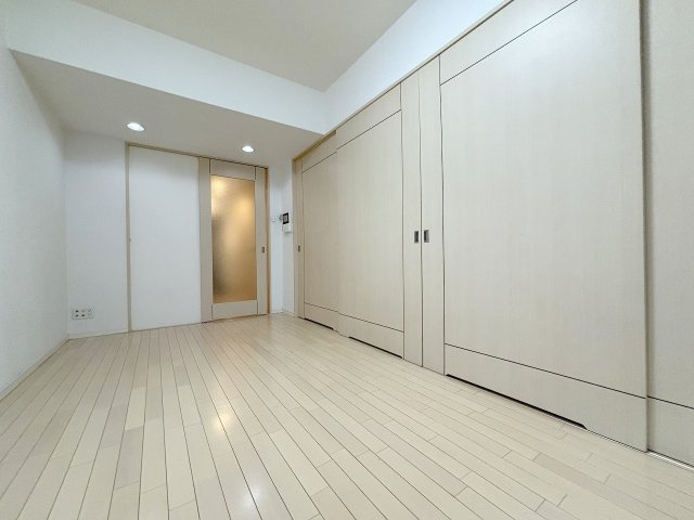 LUMINOUS新大阪の居間・リビング