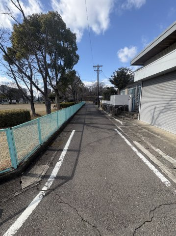６６２６６　岐阜市加納丸之内土地の前面道路含む現地写真