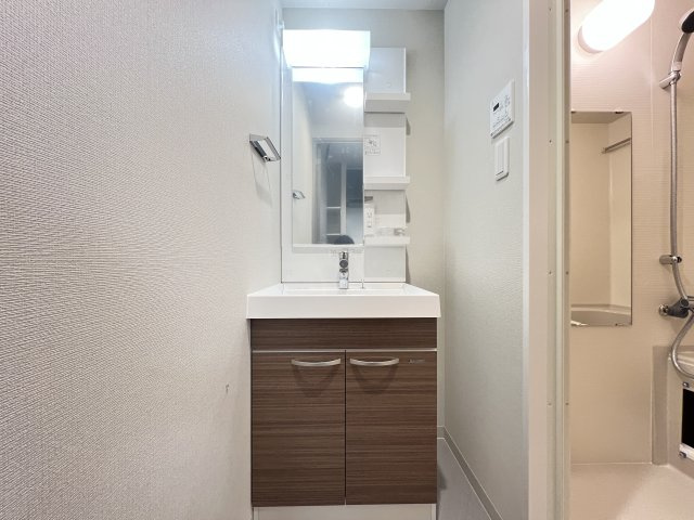 Miragepalace　Lotus Lifeの独立洗面台