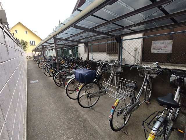 【駐輪場】の画像