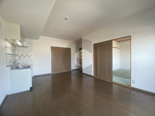 ロイヤルヴィラ東大阪の居間・リビング