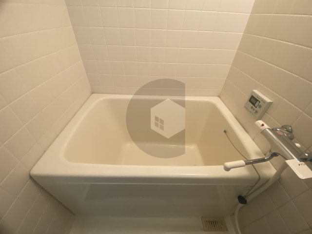 ロイヤルヴィラ東大阪の浴室