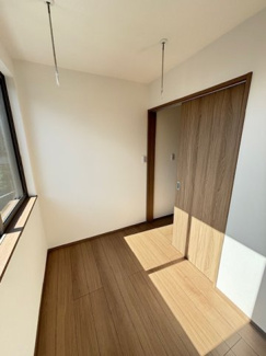 【収納】 | 東区上温品4　限定1棟【P並列2台可】 | 2階　サンルーム