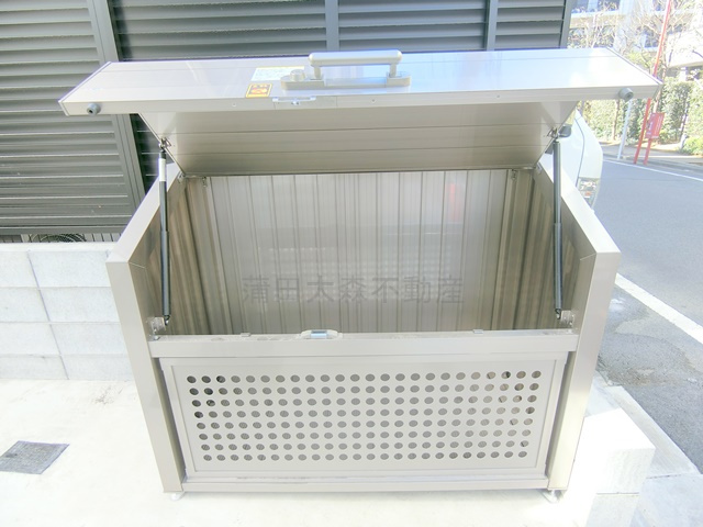 ラヴィエール羽田スカイゲートのその他共用部分|ゴミ出しボックス