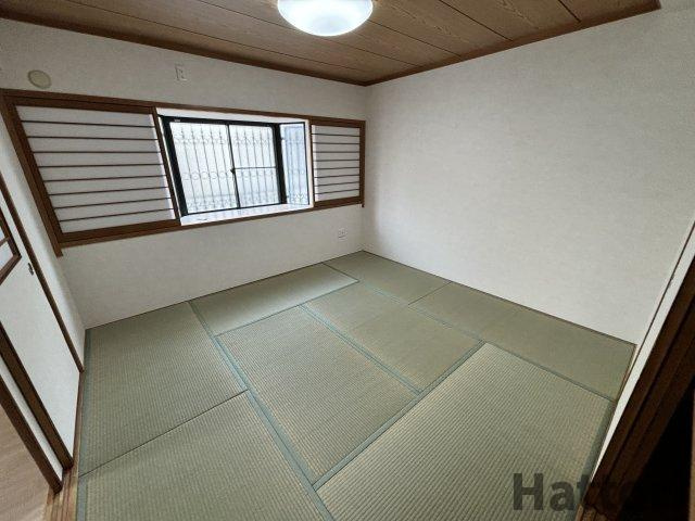 ハイツ西田の和室