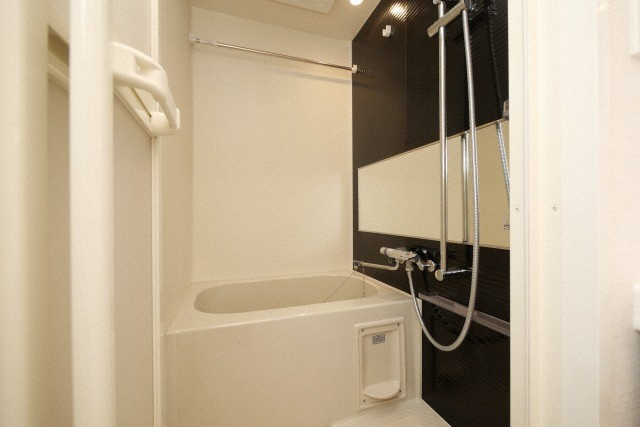 レジュールアッシュアーバンイールの浴室