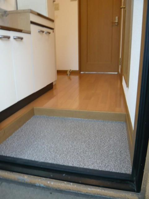 ラ・ジェルス・アオトの玄関