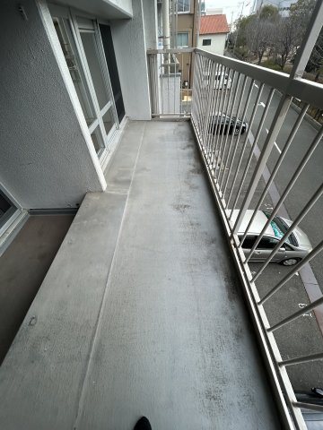 御崎南ビルのバルコニー|陽当たり良好なバルコニーです