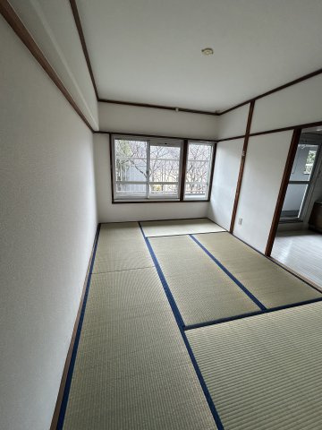 御崎南ビルの和室|くつろぎの場として、客間として、様々なシーンで活躍する和室です