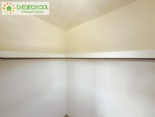 いわき市平南白土２期　新築戸建　1号棟の収納|お洋服の多い女性に人気！収納力の高いクローゼット付☆彡