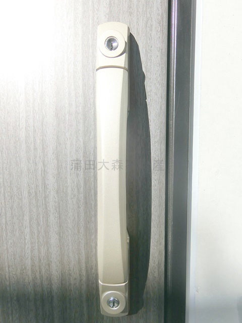 ラヴィエール羽田スカイゲートの玄関