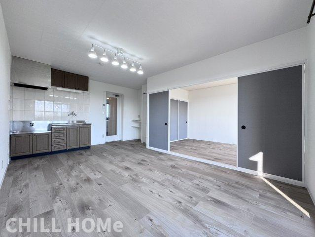 サントリーニマンションの居間・リビング|他社様掲載物件もまとめてご紹介、ご案内可能です(^^)/