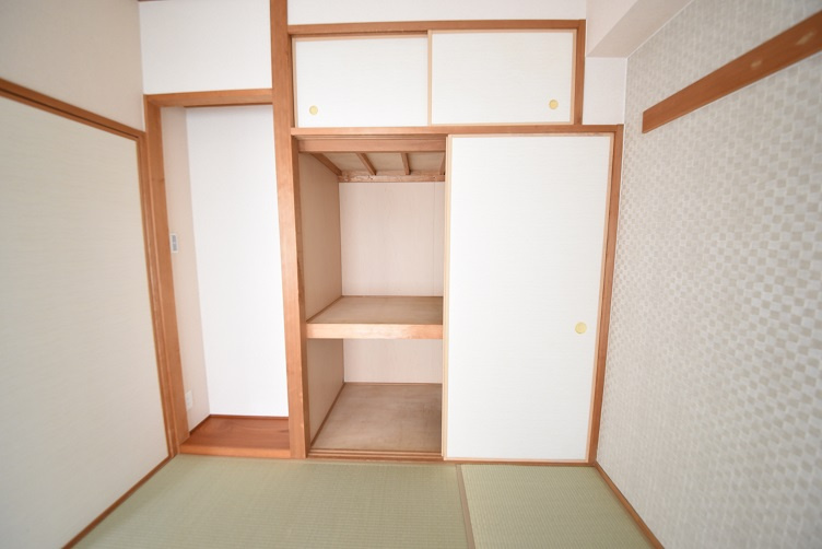 呉三条1丁目分譲賃貸マンションの和室