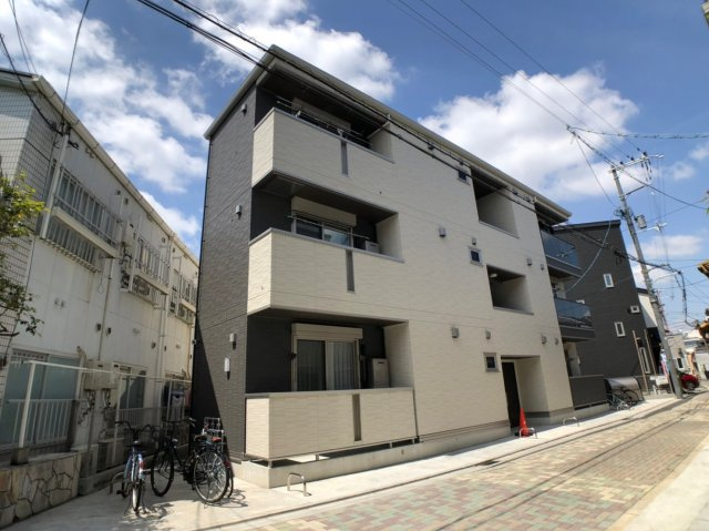 セレナヴィラ小阪Wの外観