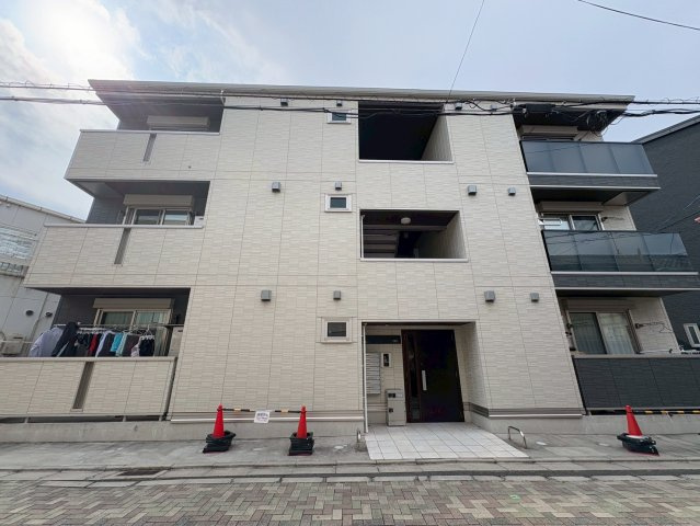 セレナヴィラ小阪Wの外観