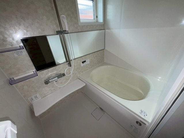 セレナヴィラ小阪Wの浴室