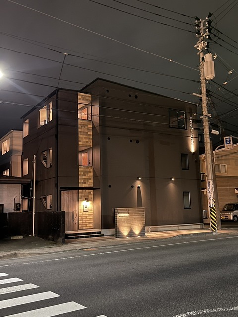 グロウランスノワールの外観