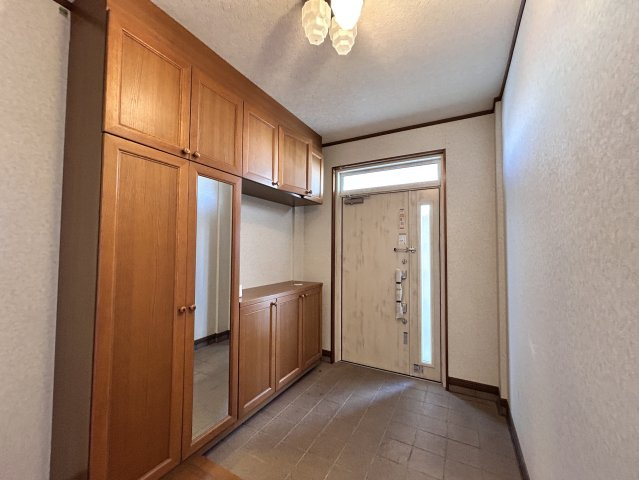 【玄関】 | 築地町　事業用物件