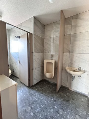 【トイレ】 | 築地町　事業用物件