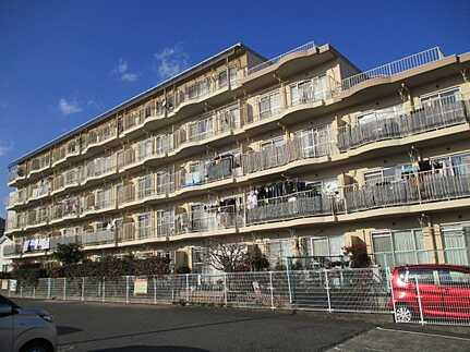 エメラルドマンション五日市の外観