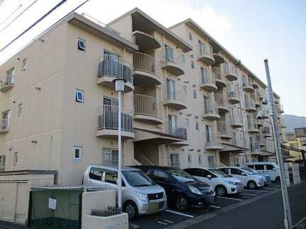 エメラルドマンション五日市の外観