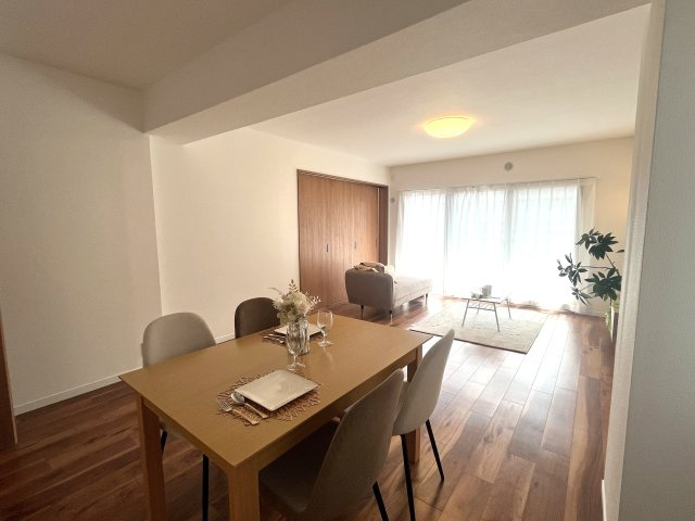 東急ドエル・ビアス市が尾の居間・リビング