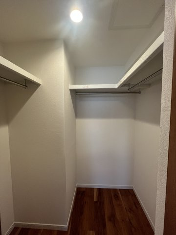 東急ドエル・ビアス市が尾の収納