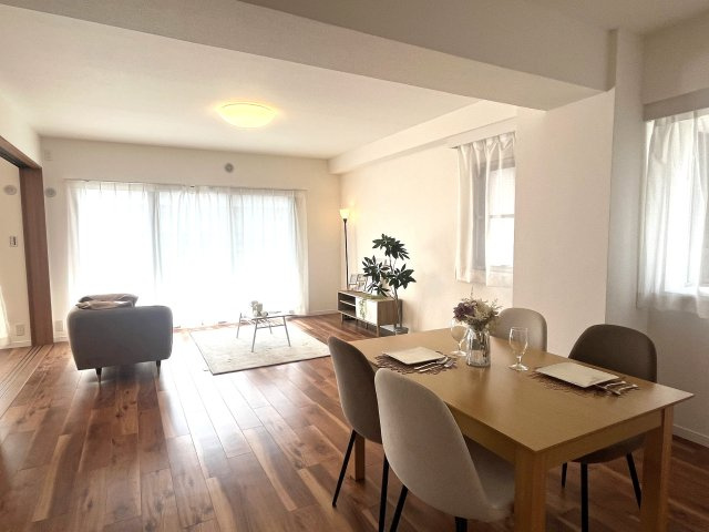 東急ドエル・ビアス市が尾の居間・リビング