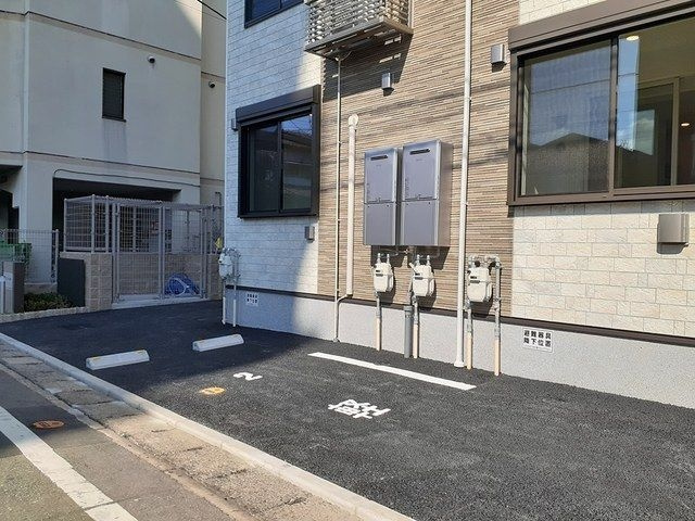 福岡市博多区寿町２丁目のアパートの駐車場