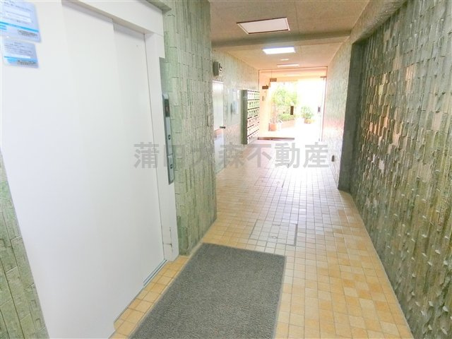 メゾン・ムラセのエントランス