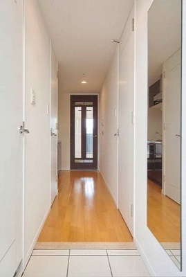 【玄関】 | レジディア神田岩本町Ⅱ | ゆったりとした玄関です