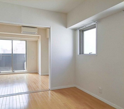 【居間・リビング】 | レジディア神田岩本町Ⅱ | ゆったりとした居間です