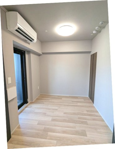 THE LIONS forsia文京湯島の設備|バルコニーに面した3.5帖洋室、エアコン・照明・クローゼット