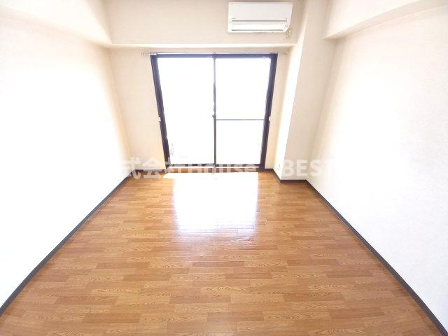 サンクラッソ阪急六甲駅前EASTの居間・リビング